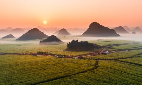 《洛克王国》怎么抓蝴蝶宝宝(紫蝶虫)攻略（纪检人镜头：春去春又来）-第14张图片-拓城游